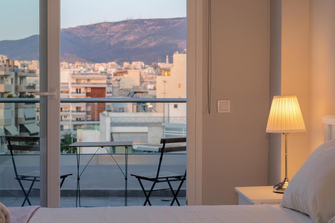 Apartamento Sunny Penthouse W/ Acropolis View Next To Metro Atenas Exterior foto